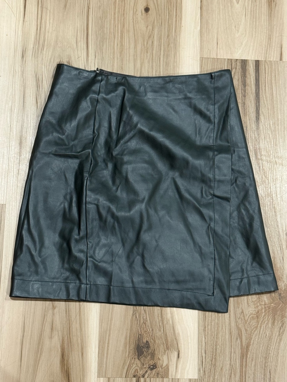 Anthropologie Bishop + Young Grey Faux Leather Mini Skirt Women’s XS